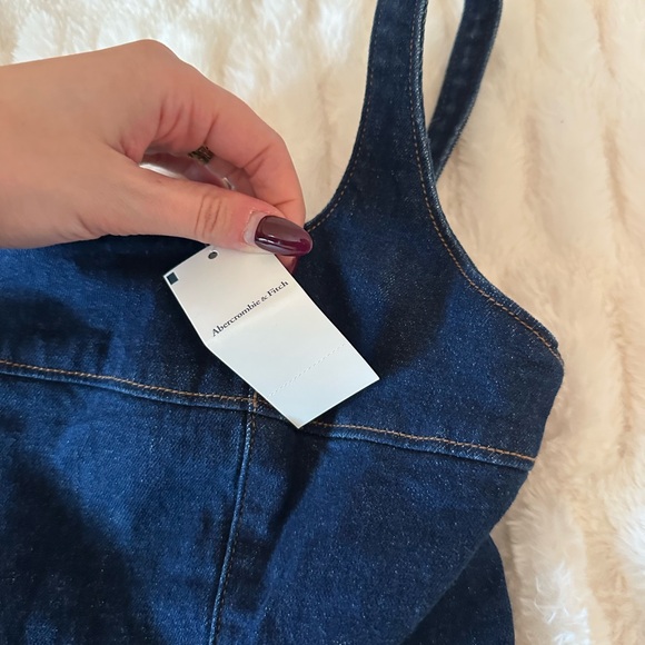 NWT Abercrombie Women’s Squareneck Bubble Hem Denim Mini Dress Size M - Picture 4 of 8